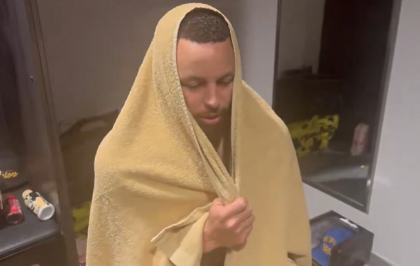 库里谈扭到脚踝：只要不是膝盖就好，脚踝问题我能够应对