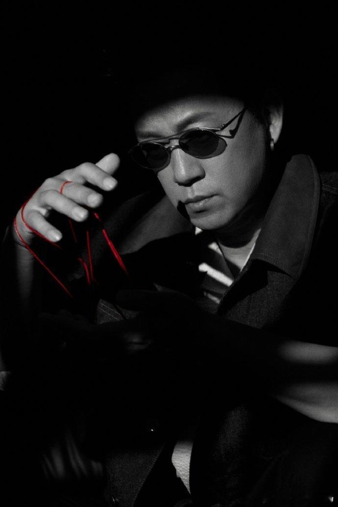 潘粤明案子没破车先破了 破案进度条还在加载，车子的报废进度倒是跑赢了，看着这满车