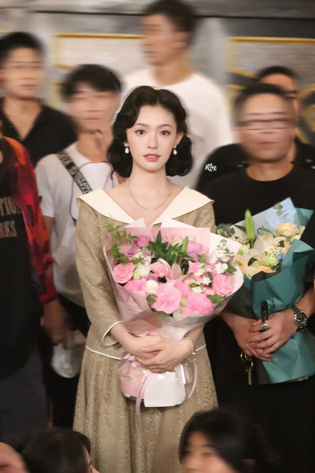 林允好像很适合民国风造型，大家觉得美吗？ ​​​