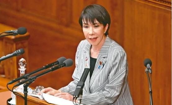 中日之间的气氛有点剑拔弩张，日本那边突然就放出了硬话，大有一副不逼中国让步就不惜