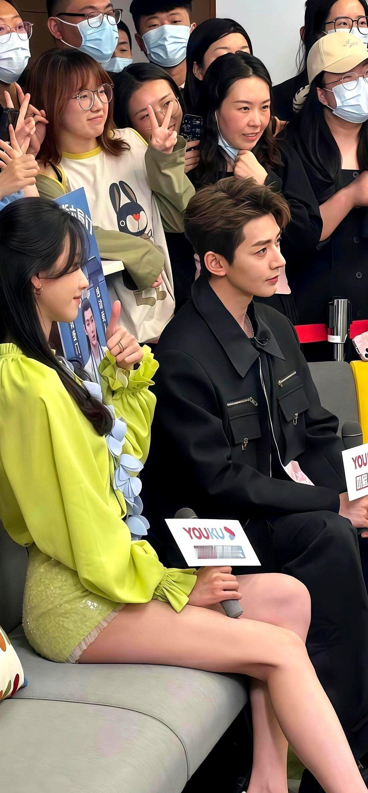 陈都灵这波真把“花瓶”标签撕得稀碎！

外媒夸她109cm腿是“东方黄金比例”，