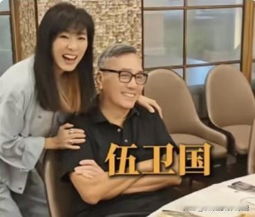 71岁的米雪和74岁的伍卫国居然因为一张合照，被疯传两人已经再婚。

米雪在采访