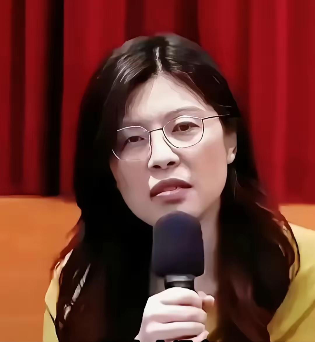 一句话评郑丽文郑丽文给国民党带来了一股清流，给民进党和赖清德带来了政治压力，给两