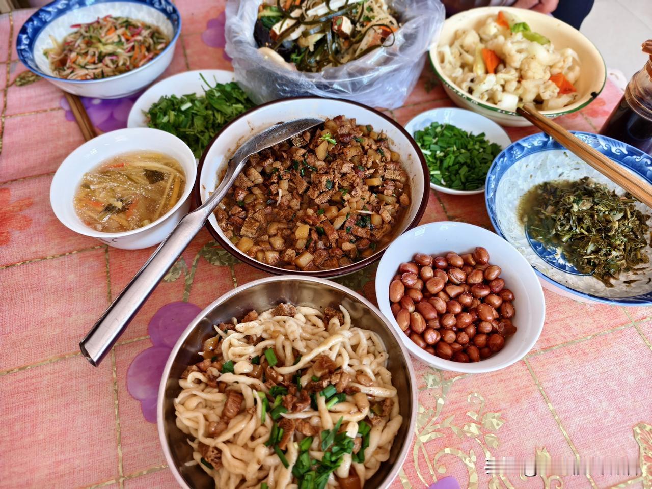 夏日生活打卡季 没有什么事情是一顿美食治愈不了的吧，特别是人到中年，还有身体健康