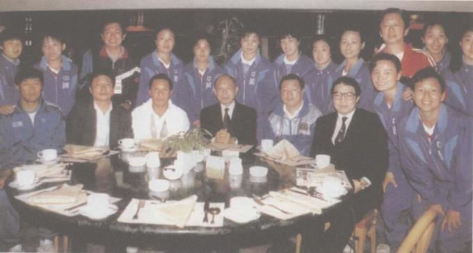 在国际足联女子委员会副主席霍英东先生捐赠近500万港元的大力支持下，第一届世界女