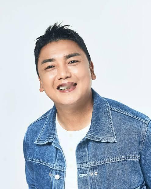 【热帖】刘在石 掉提，今年百想男子综艺奖入围者——郭范/金元勋/李瑞镇/旗安84