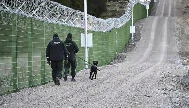 芬兰这个国家挺有意思的，以前害怕俄罗斯入侵，所以，芬兰拼命想加入北约，结果，芬兰