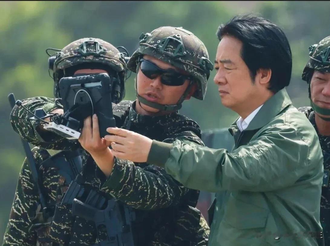 赖清德发钱买票  支持度上扬过超过51%


戴立安通过台湾民心调查于星期二（8