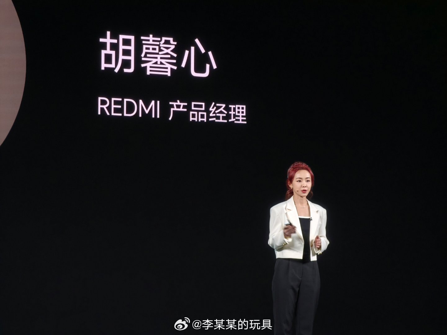 馨心同学加入红米团队的首款产品——REDMI K80与Civi设计相似是巧合[d