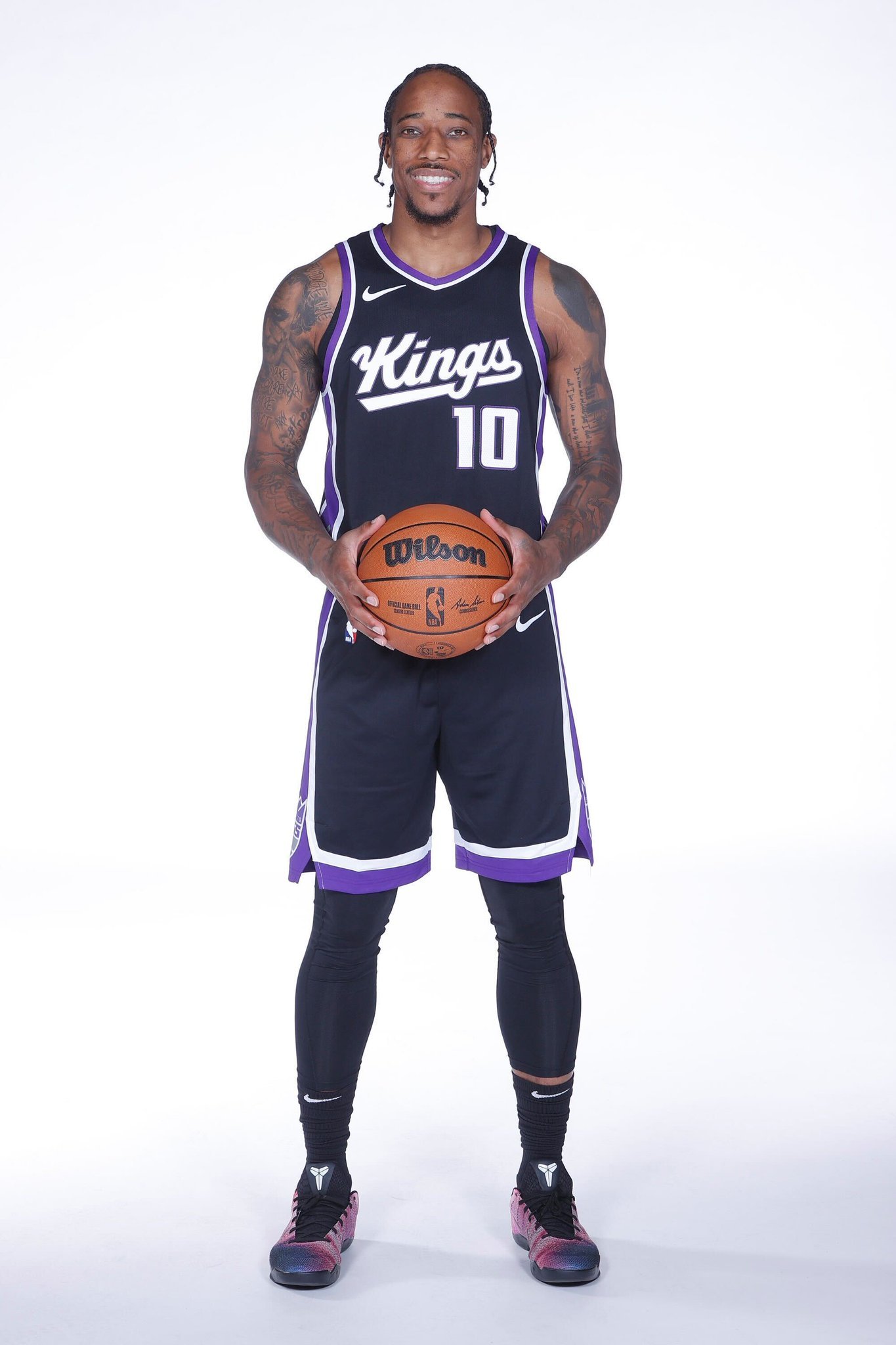 马刺旧将们2024-25赛季媒体日定妆照📸#超话创作官# ｜#NBA媒体日# 
