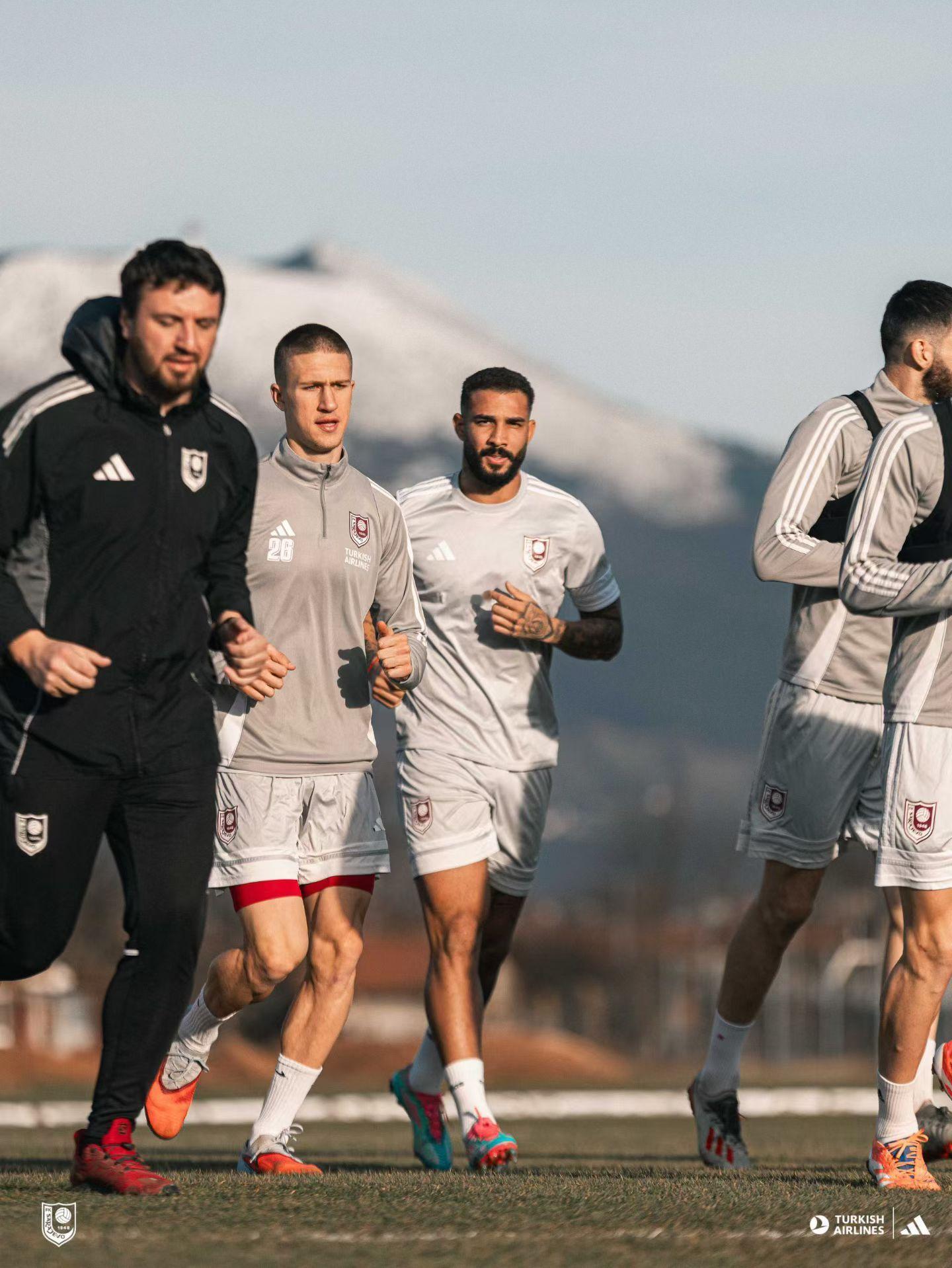 卡洛斯开启新征程加油