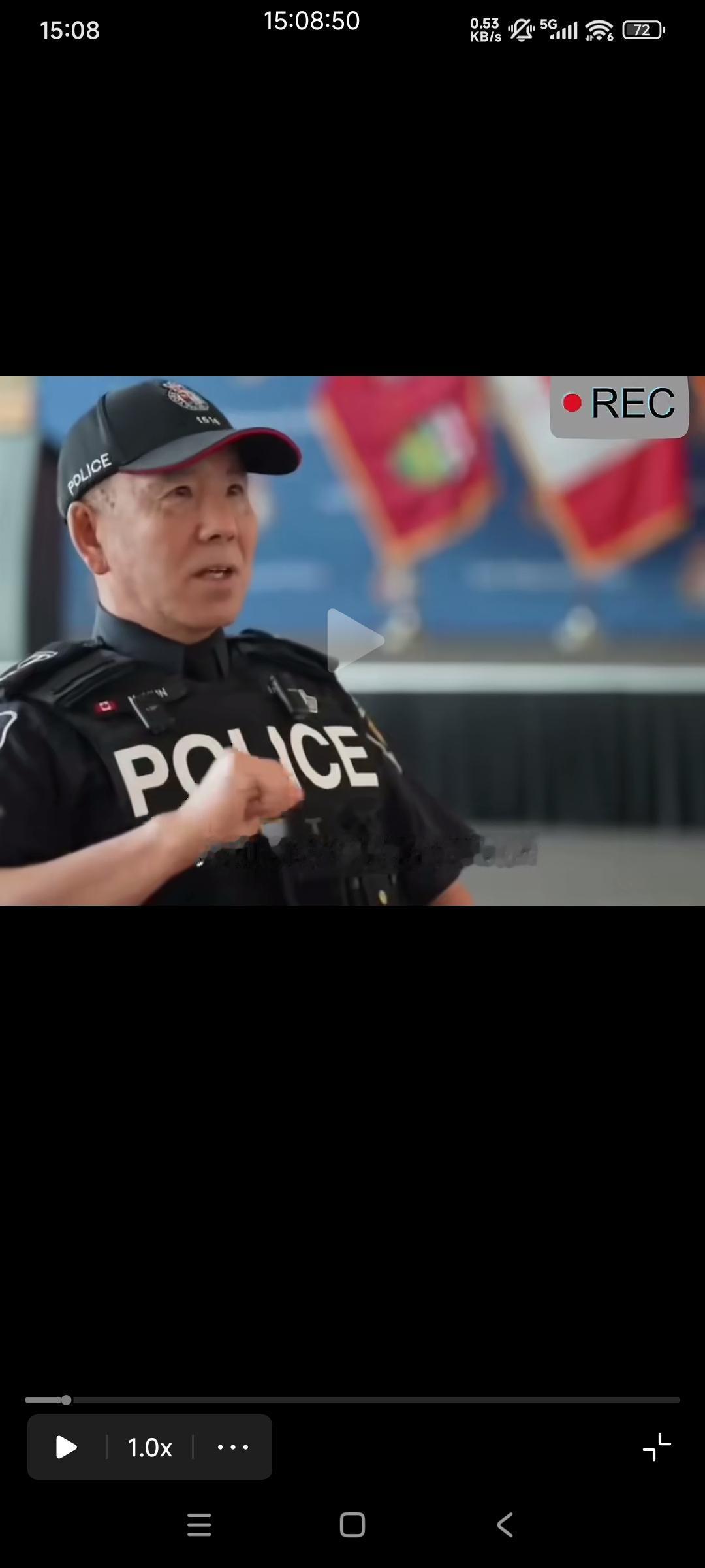 加拿大华人警察接受体采访

他说在加拿大你可以感觉到人人平等。

他举了一个例子