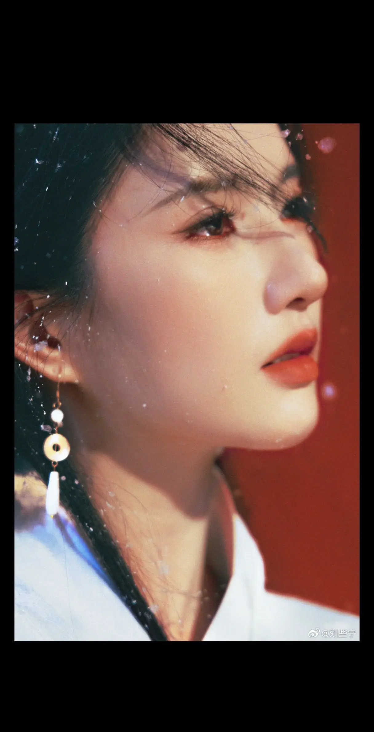 “王爷 只要能嫁给你，哪怕是小妾 我也心甘情愿”