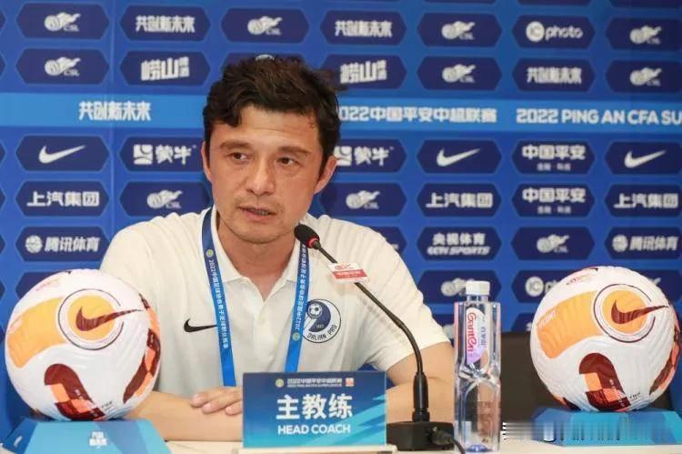 长春亚泰教练组配备到位！
主教练由谢晖担任，助理教练由杜震宇、王栋、张力、陈涛等