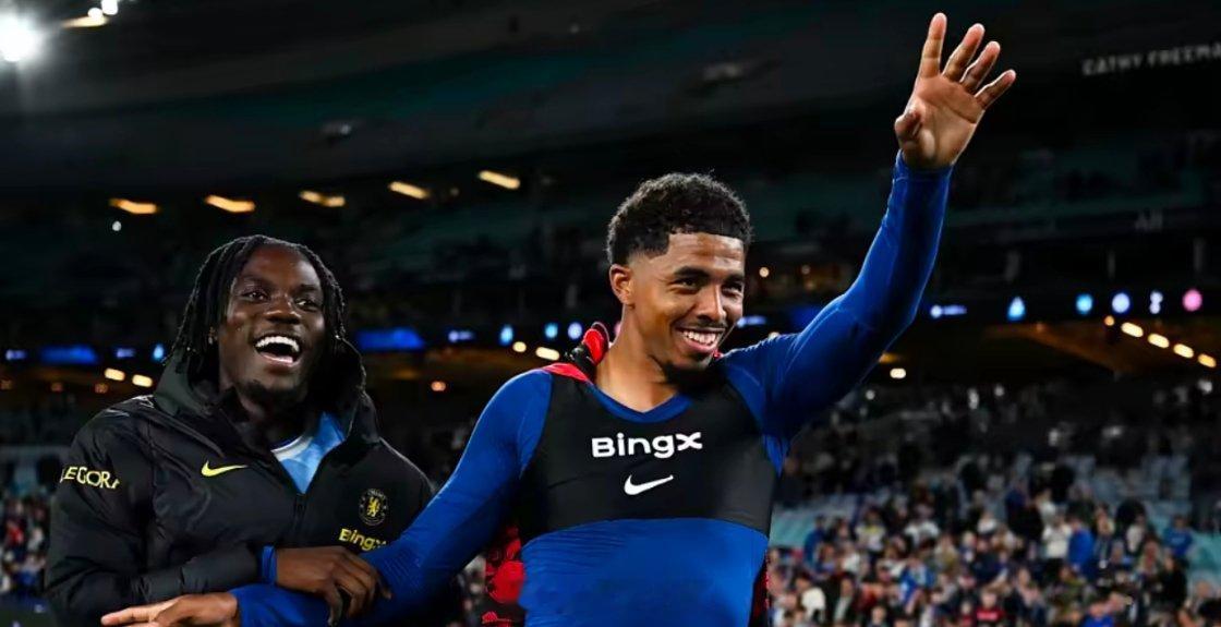正在跟随切尔西备战季前赛的弗法纳表示，阿隆索在球员时代有过为豪门俱乐部效力的经历