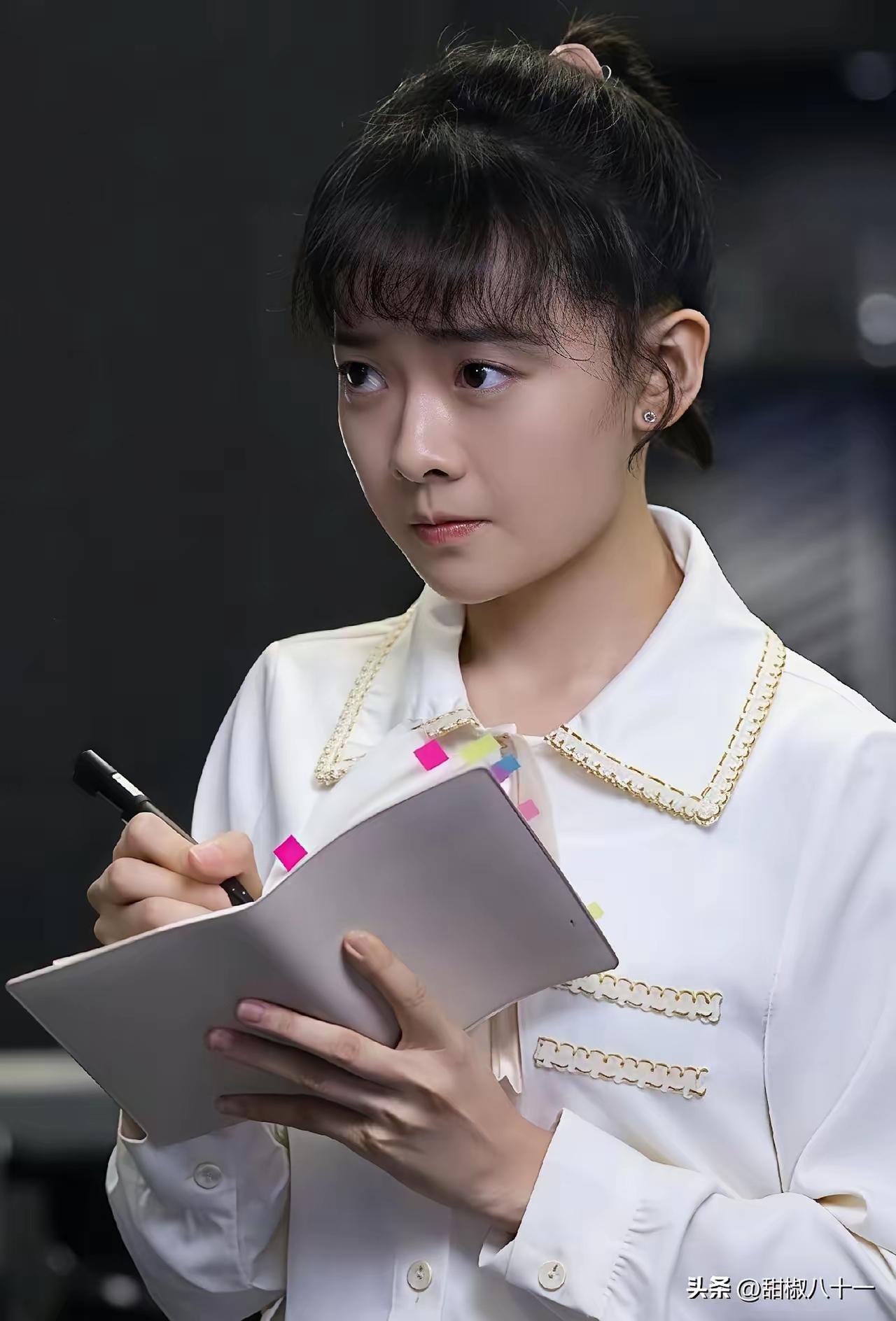 在女儿家住了两年半，外孙上了小学。第二天我就回自己家了。女儿刚怀孕的时候我就跟她