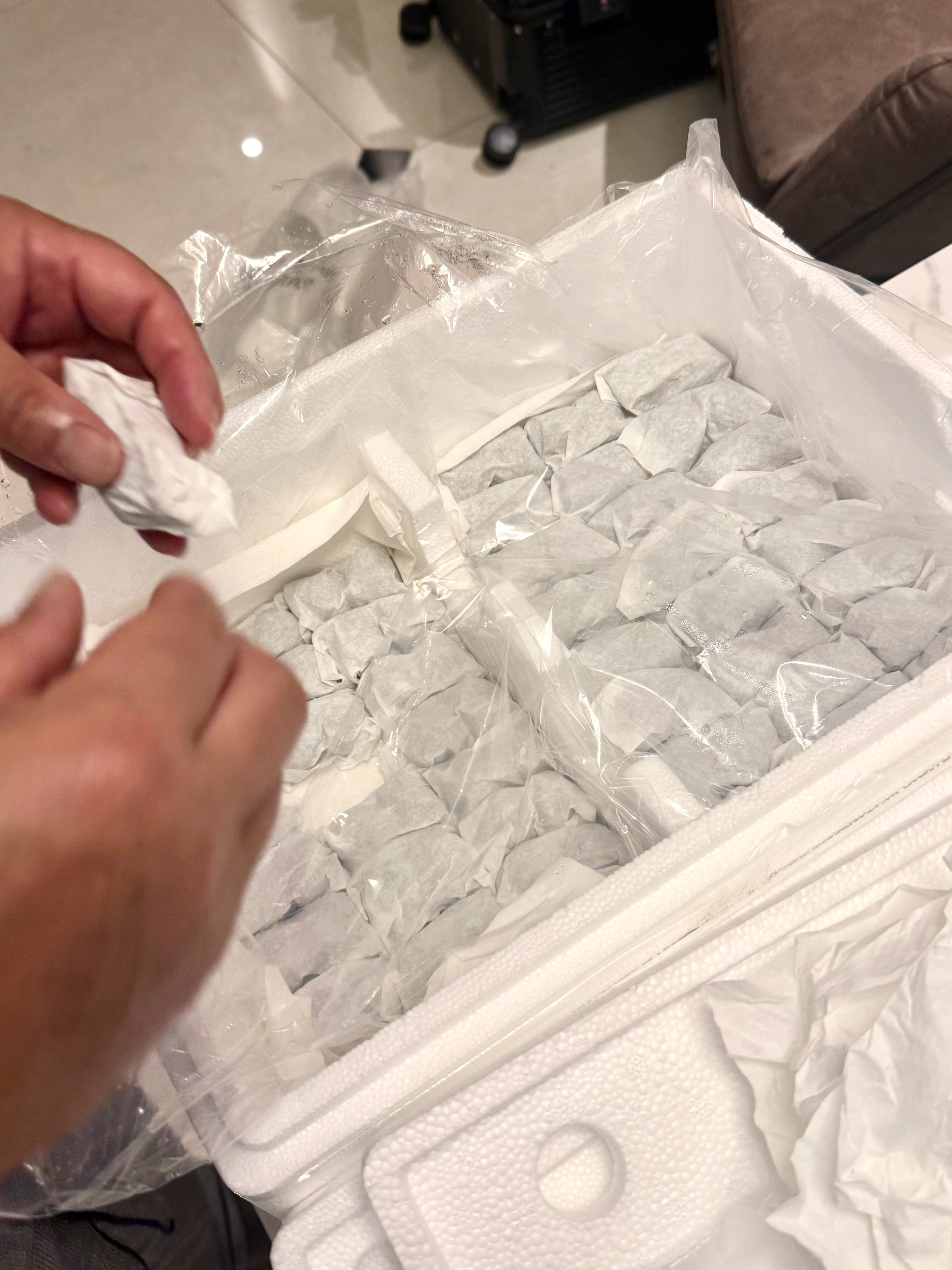 我自己家种的车厘子 真的纯天然每一颗都是包好寄来的感觉好用心呜呜呜有亲人在老家真