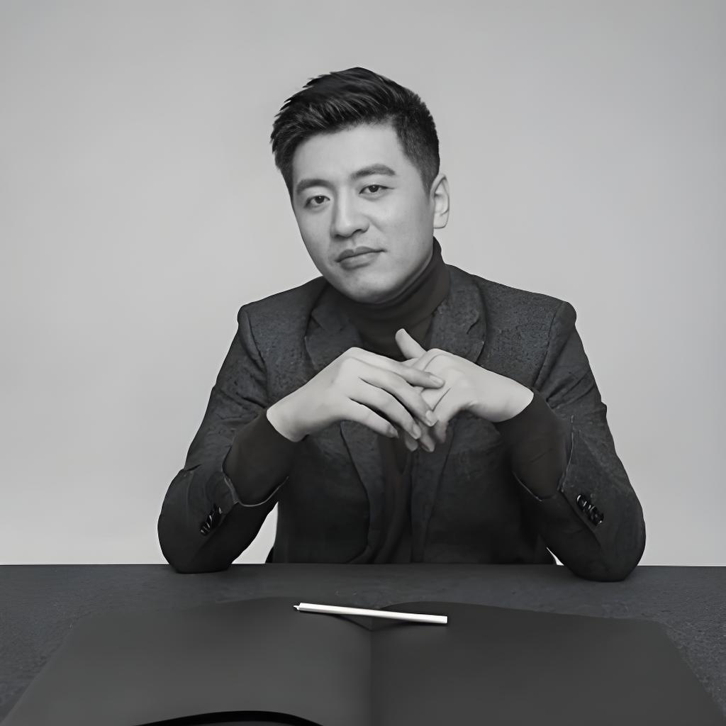 今天，全网都在悼念张雪峰。
我看完他生前的最后日程，一阵阵头皮发麻。
原来那个在