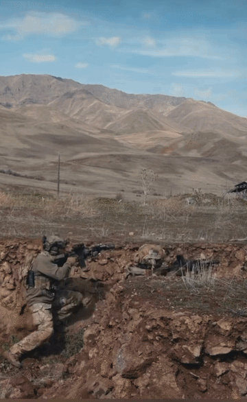 单兵反小型无人机射击纳入新兵考核项目，将成为全球军队普及趋势！
        