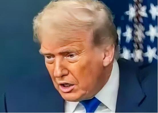 特朗普：完蛋了！

当地时间1月12日，特朗普终于坐不住了，在社交媒体发出了如上