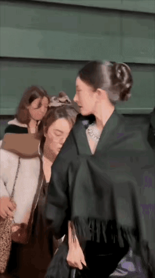 不怪那么多人想娶她，确实美若天仙！