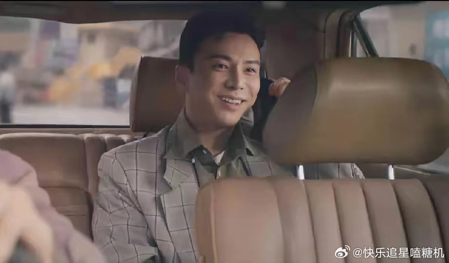 估计就连《你好 1983》的导演也没想到只是找王冠逸来给周也和翟潇闻作配结果他却