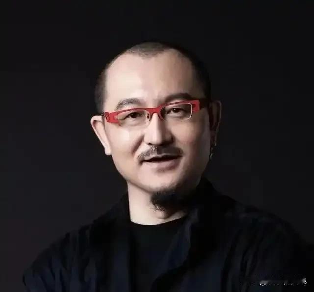 乌尔善导演为IMAX观众录制了一段特别视频，诚挚邀请大家走进影院，共同体验《封神