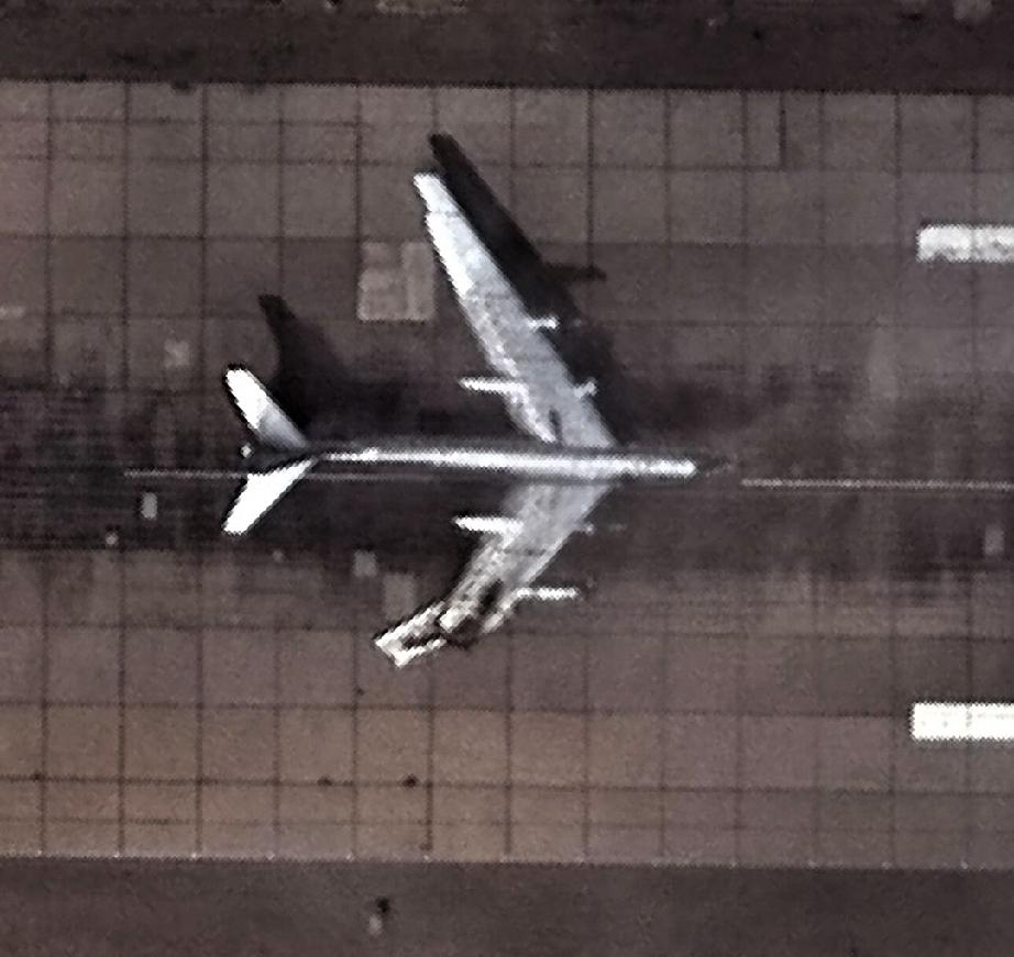 近日乌军袭击恩格斯军用机场，摧毁俄空天军一架宝贝--TU95战略轰炸机。