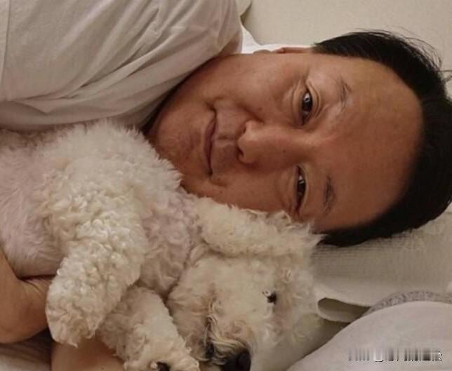 尹锡悦不用再发狂拒捕了，特检组另辟蹊径直接起诉！
尹锡悦的拘捕令已经失效，2次拘