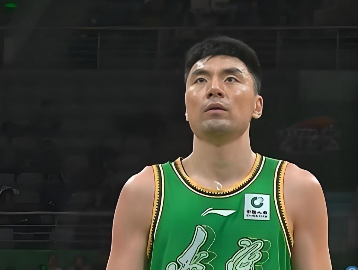 0分3犯规！辽宁队锋线悍将退化严重，球迷：退役了吧。
面对着CBA鱼腩队，辽宁队