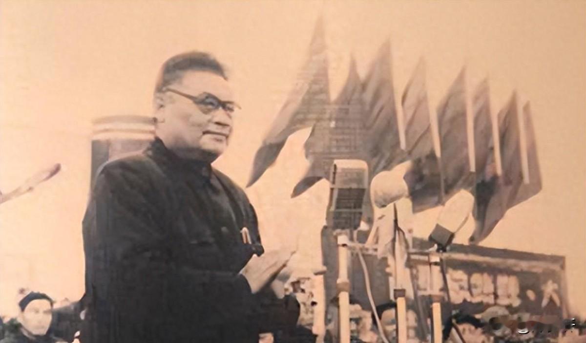 邵式平病重，亲友和省委鼓励他去外省治疗，他却坚持留下，自责道：我实在是心中有愧呀