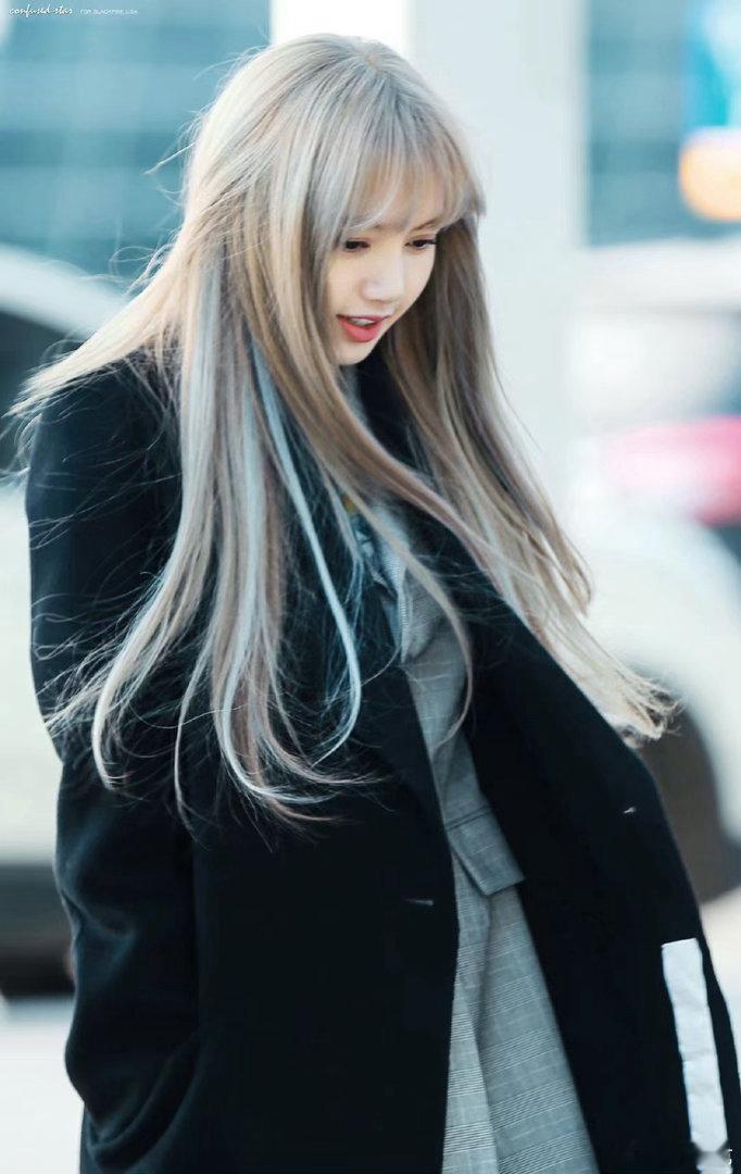 Lisa称即使50岁也想继续做BLACKPINK Lisa的发言太好哭了，就算五