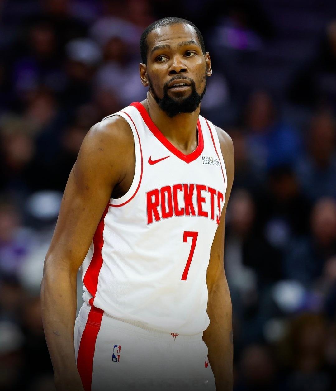 记者：“你最近说了很多非常真实的话，你觉得这对比赛、对世界和球迷产生了什么影响？