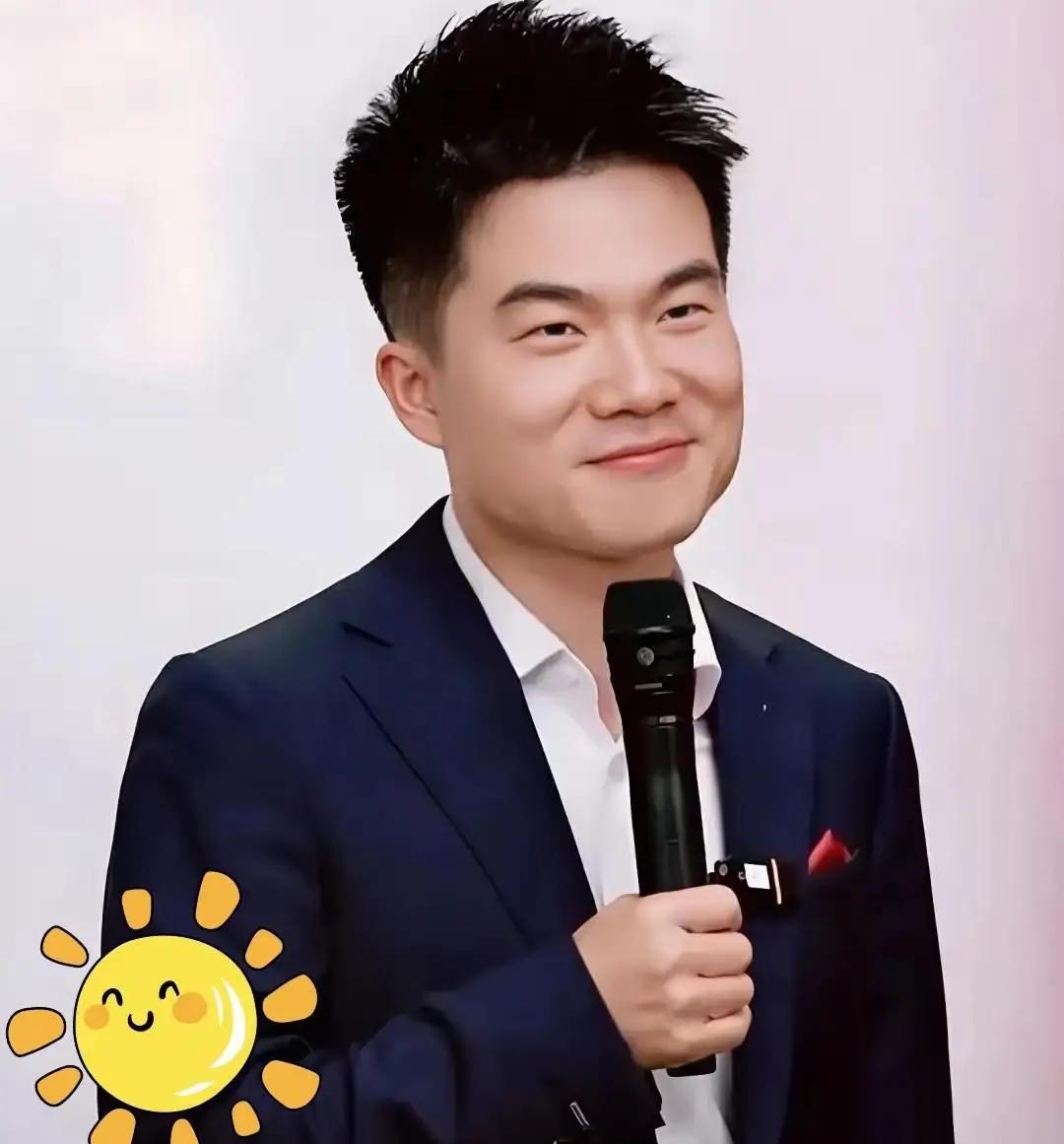 董宇辉再次印证，多读书还是有用的。

最近董宇辉的直播间不太平。这不，董宇辉在和