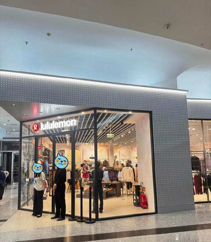 lululemon回应让顾客改期却不让进店lululemon被指店大欺客 据新浪