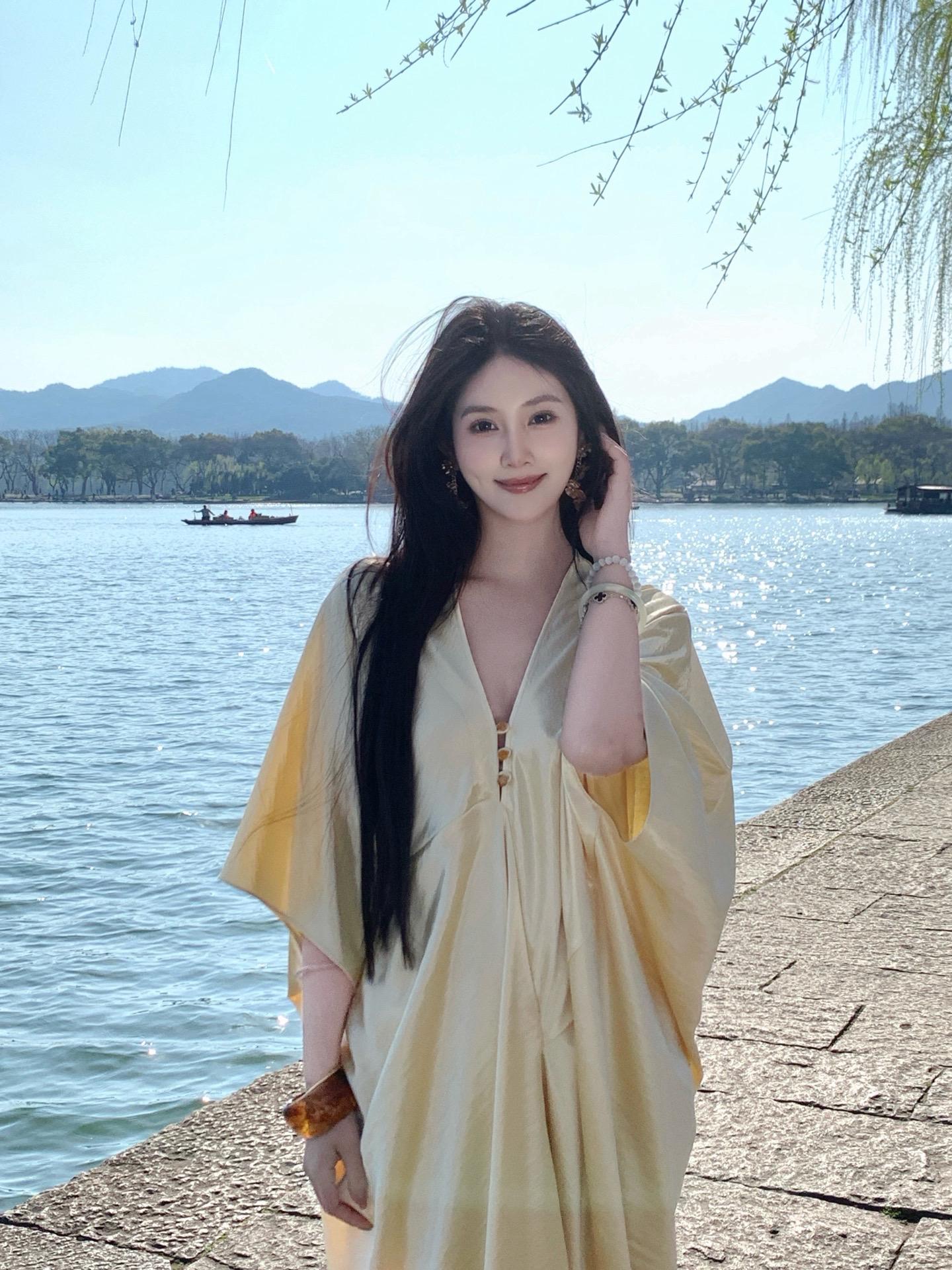 西湖水果然像绸缎🧵。