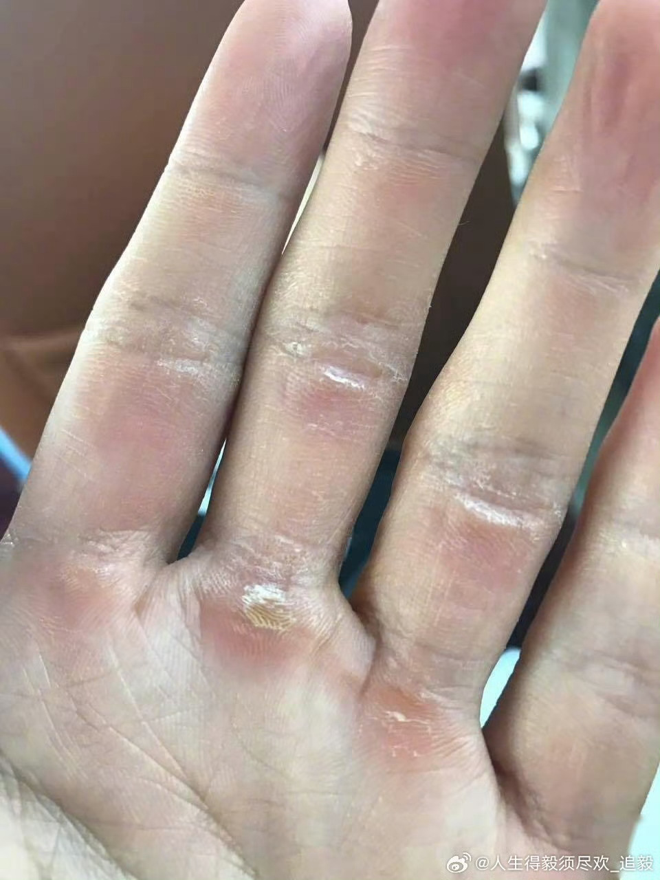 成毅十年前小透明时开拍前会闭关特训三个月！十年后已经站在顶峰，依然在开拍前神隐，