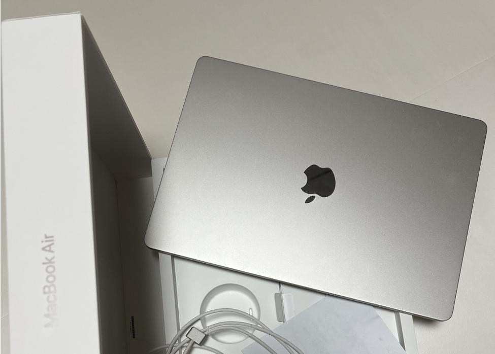 感觉苹果针对iPad/MacBook涨价后，二手市场的行情也真的变了。
15 英