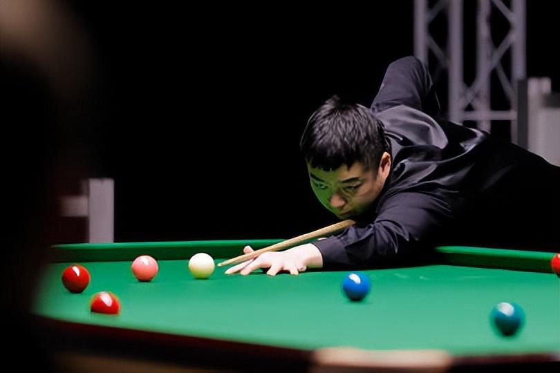 🎱2026斯诺克世锦赛最新战事通报
截至北京时间2026年4月15日凌晨，“审