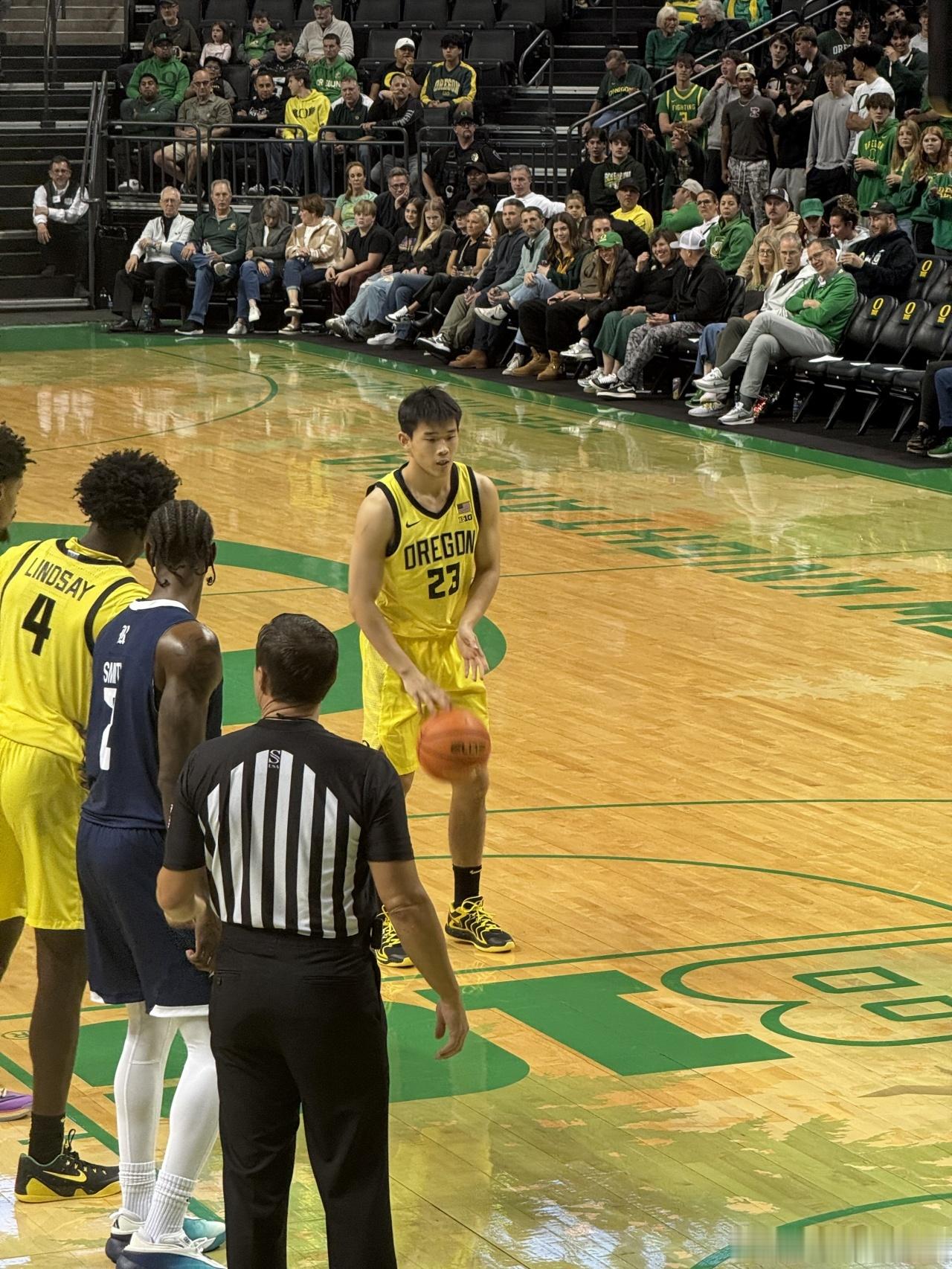 NCAA常规赛，俄勒冈大学87-75战胜俄勒冈州立大学。林葳出战7分钟，得到2分