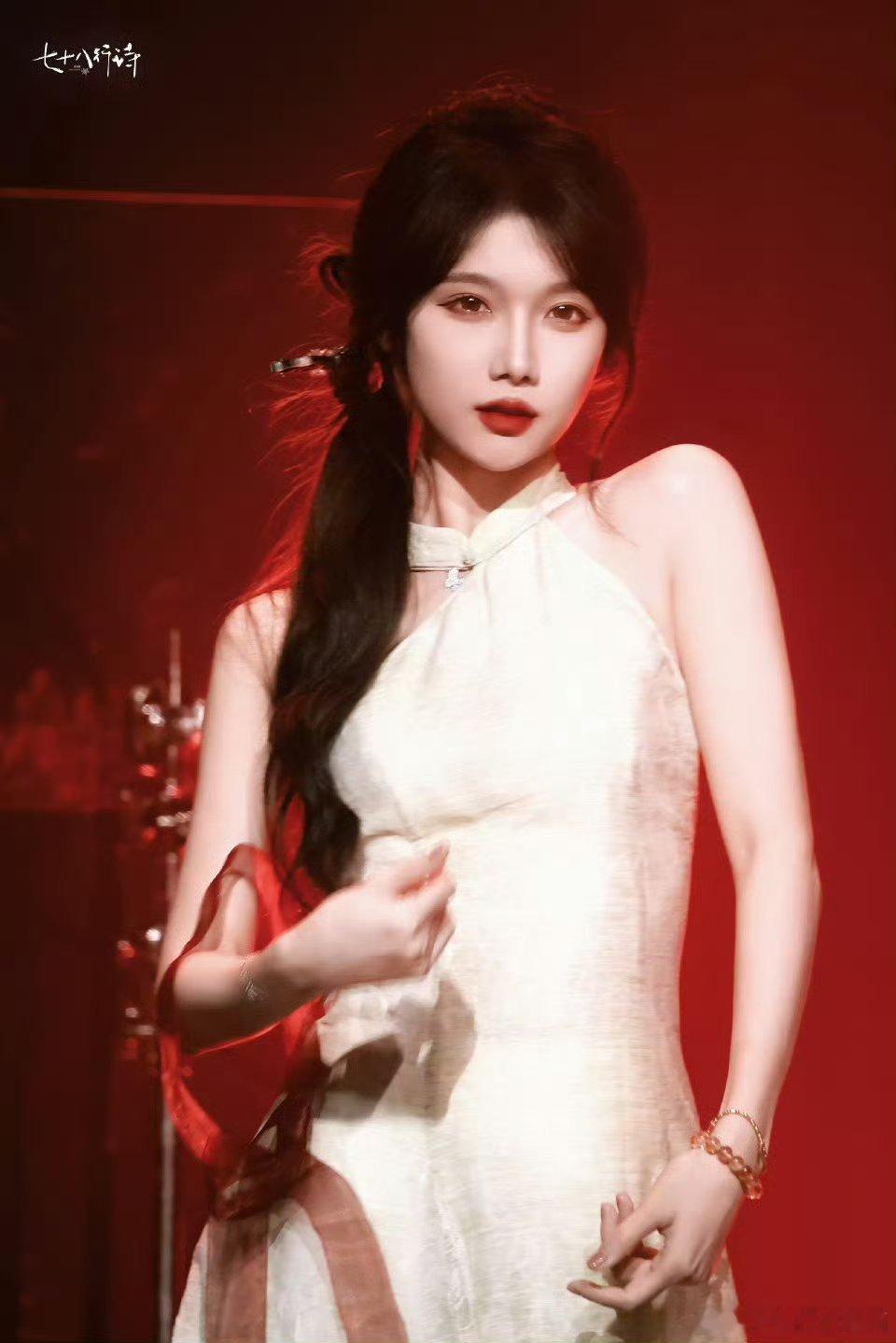宋昕冉反击计划宋昕冉像是重生归来的公主，演唱会的每个妆容都能体会出用心诶这个颜值