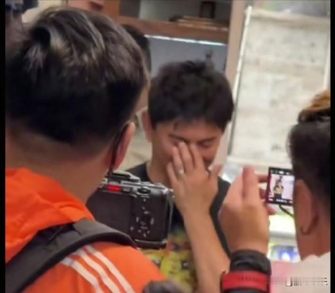 吴奇隆和诗诗这事儿，就真没必要炒作了吧？

两人是不是离婚了，作为资深吃瓜群众的