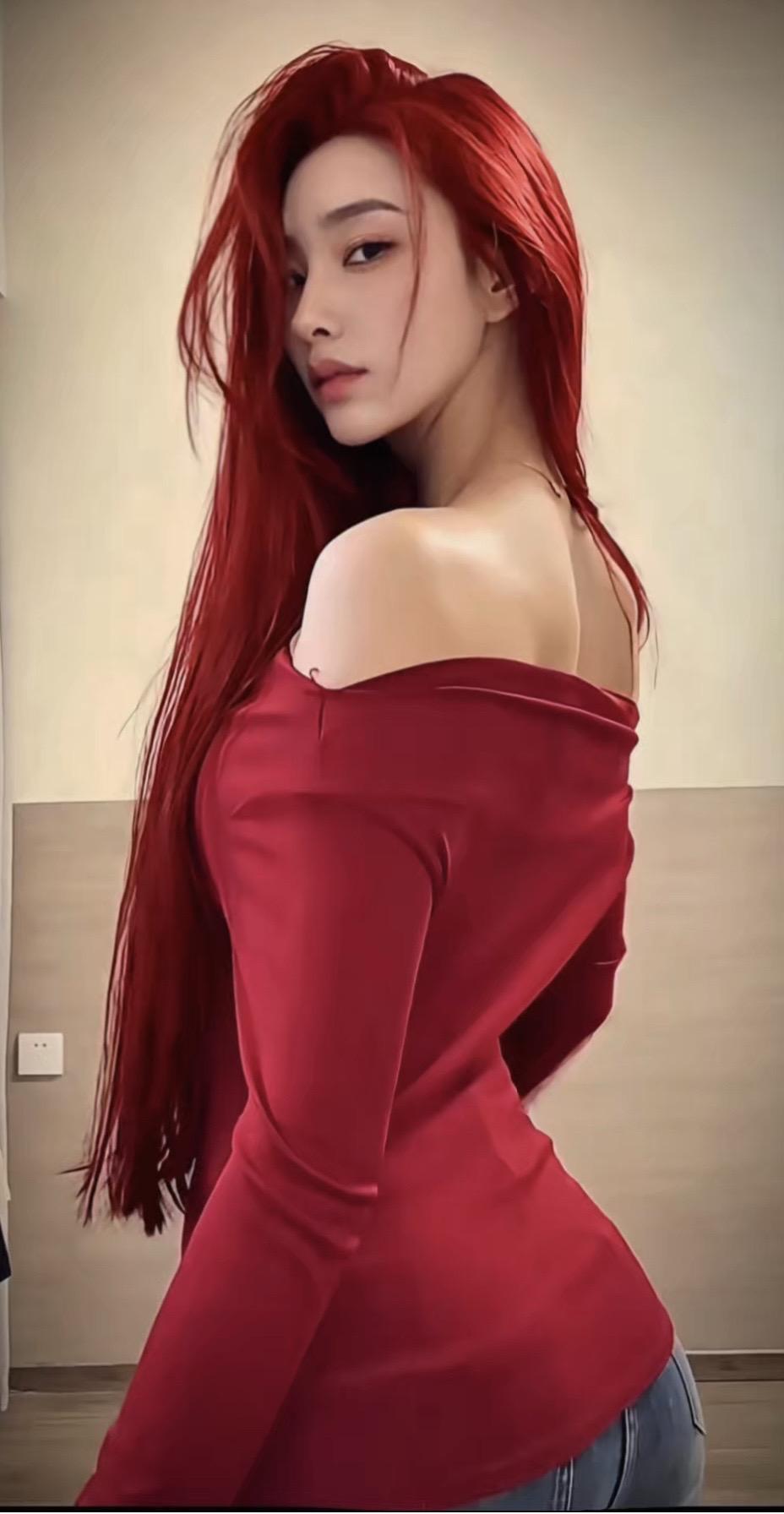 健身撸铁女孩 红色系 御姐 红发