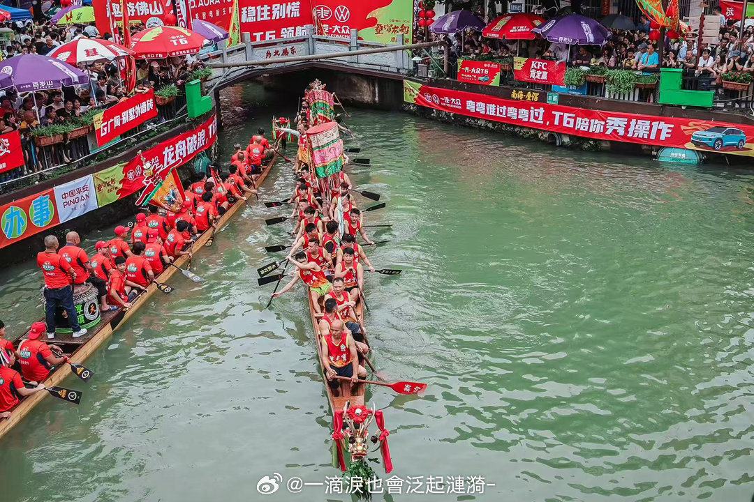三米宽的河道开出了F1的心跳 谁说龙舟只有平缓竞渡？叠滘三米河涌解锁漂移新玩法，
