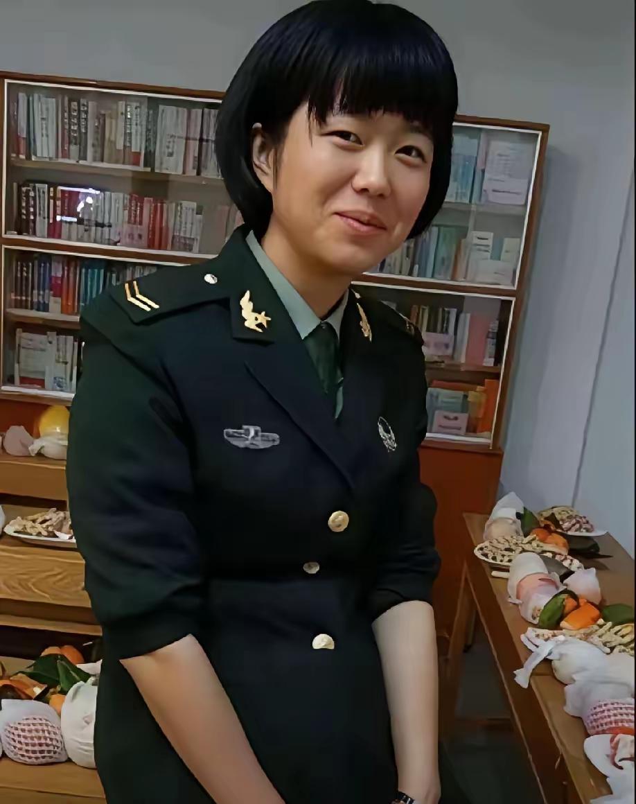 2019年，云南丽江的退伍通讯兵唐雪，为了自保，将身高1米9的大汉杀害，当被以故