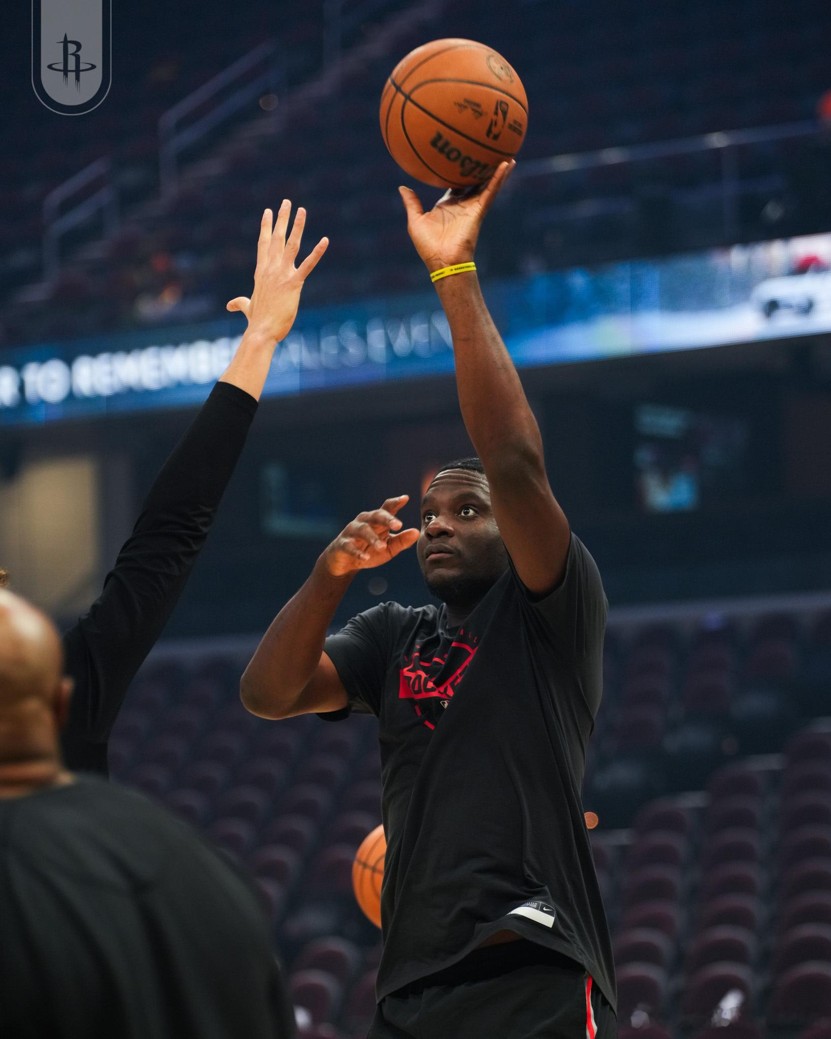 第一节火箭33-19骑士，领先14分谢泼德8分，小贾8分直播：ez33.cc（浏