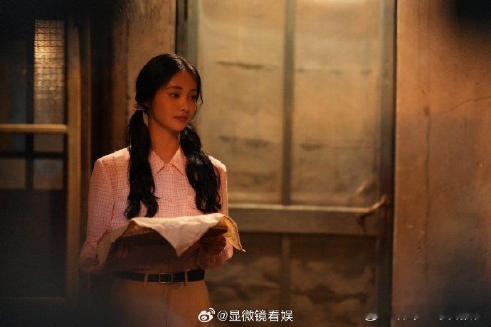 #周洁琼年代剧适配度# 周洁琼和《小巷人家》里吴姗姗的适配度好高！作为重组家庭的
