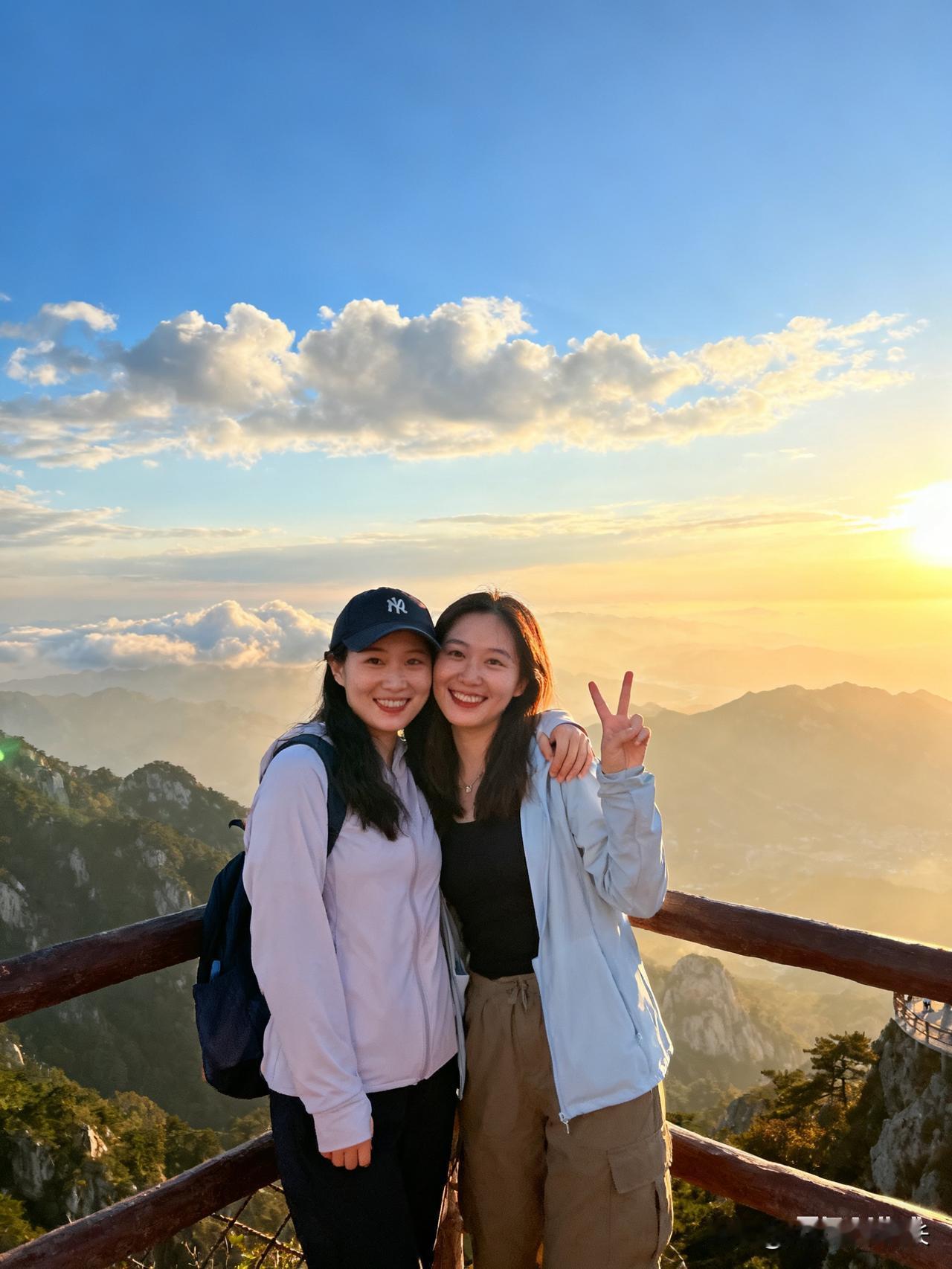 认识二十年的闺蜜，我拉黑了她
 
不是一时冲动
而是攒够了一千零一次失望
 
去