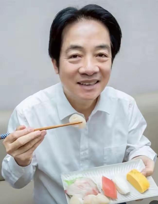 一幅典型的汉奸像！