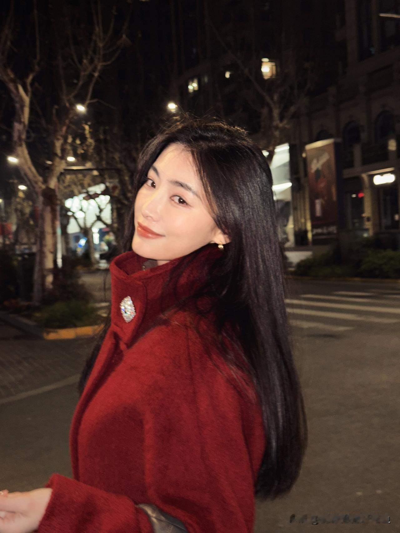 许佳琪分享图片上